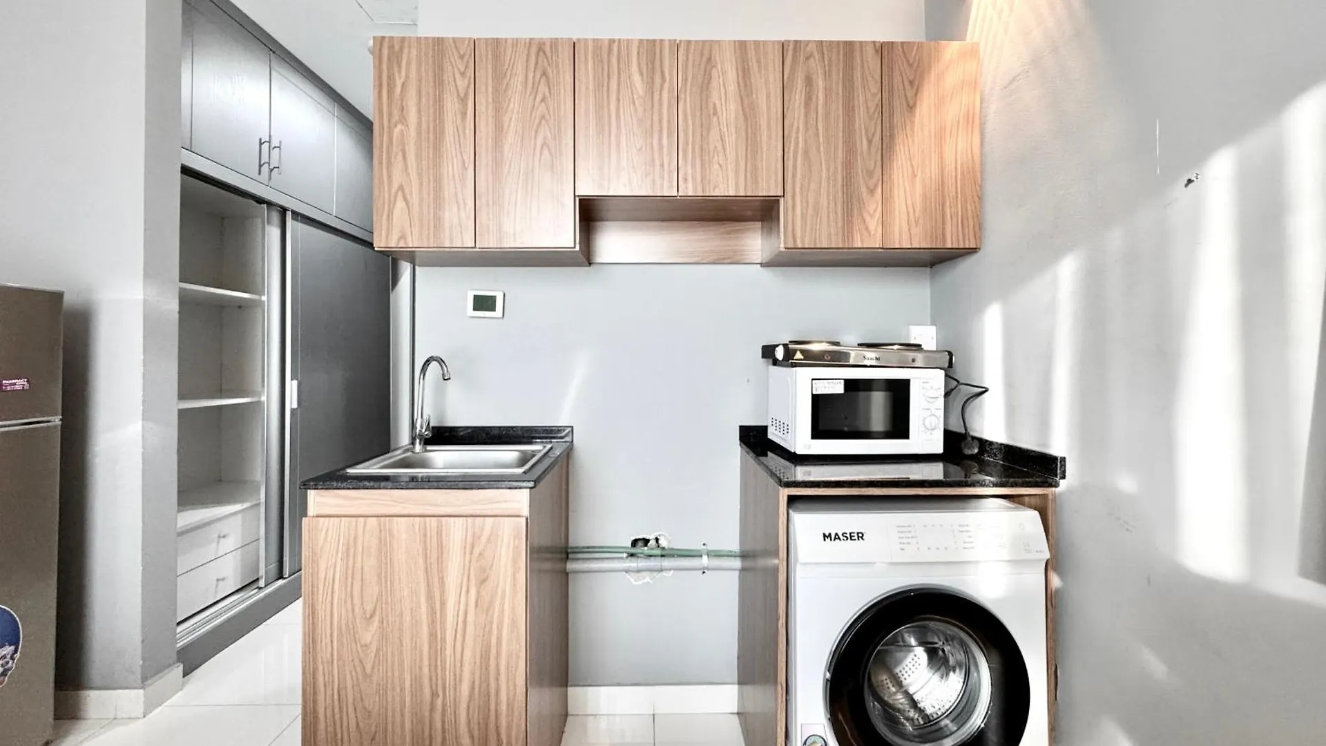 Al Manara Classic Cozy Studio Dubai 0*,  United Arab Emirates